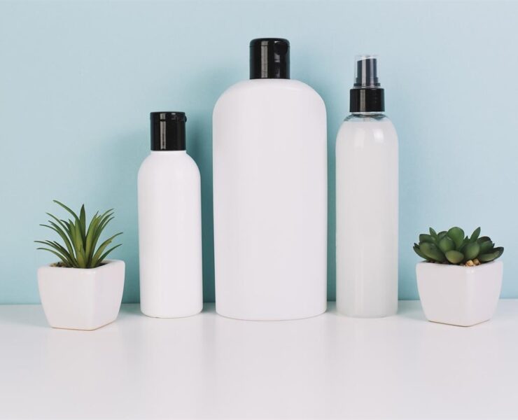 In the middle of Soho’s constant buzz sits a skincare studio that feels quietly confident about what it does. SKINWORK has built a strong reputation in London by focusing on one thing above all else, results. The brand’s approach combines professional-grade treatments, expert-led skin analysis, and a growing at-home product line designed to keep skin improving long after the facial ends. It’s not a trend-chasing facial bar or a one-size-fits-all spa menu. Instead, SKINWORK positions itself as a modern skin studio where clinical outcomes and everyday routines meet. 